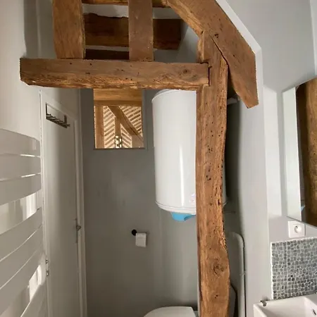 Apartment Typical In The Heart Of The With Wifi *